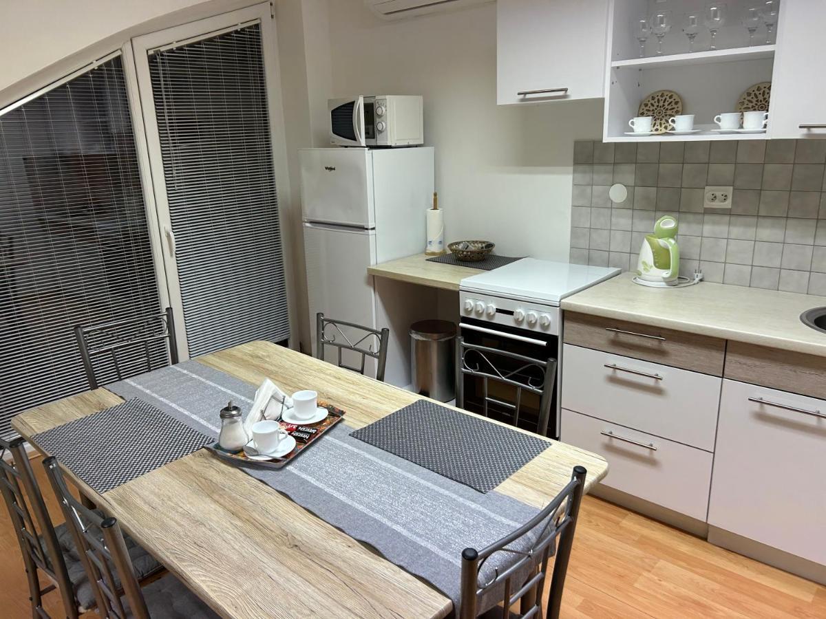 Konde Apartments A Dunajská Streda Dış mekan fotoğraf