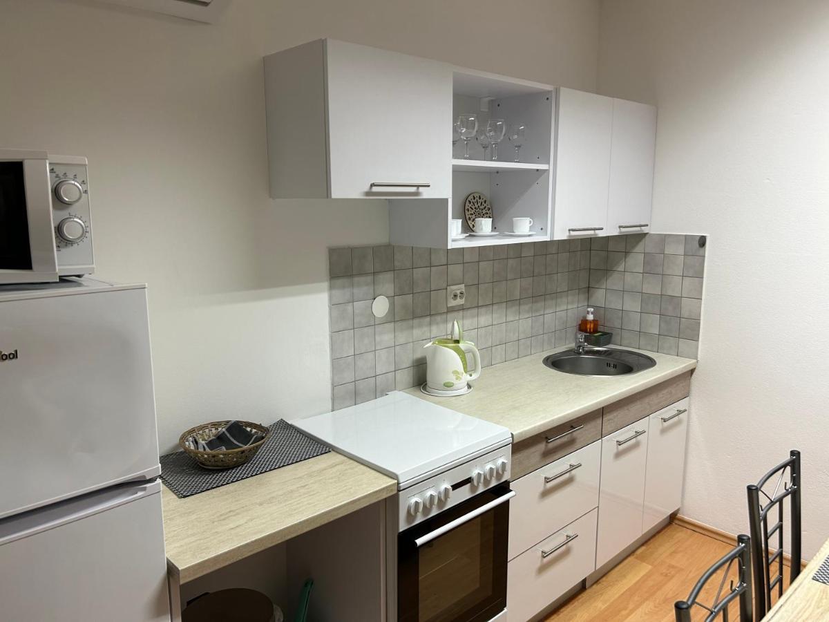 Konde Apartments A Dunajská Streda Dış mekan fotoğraf