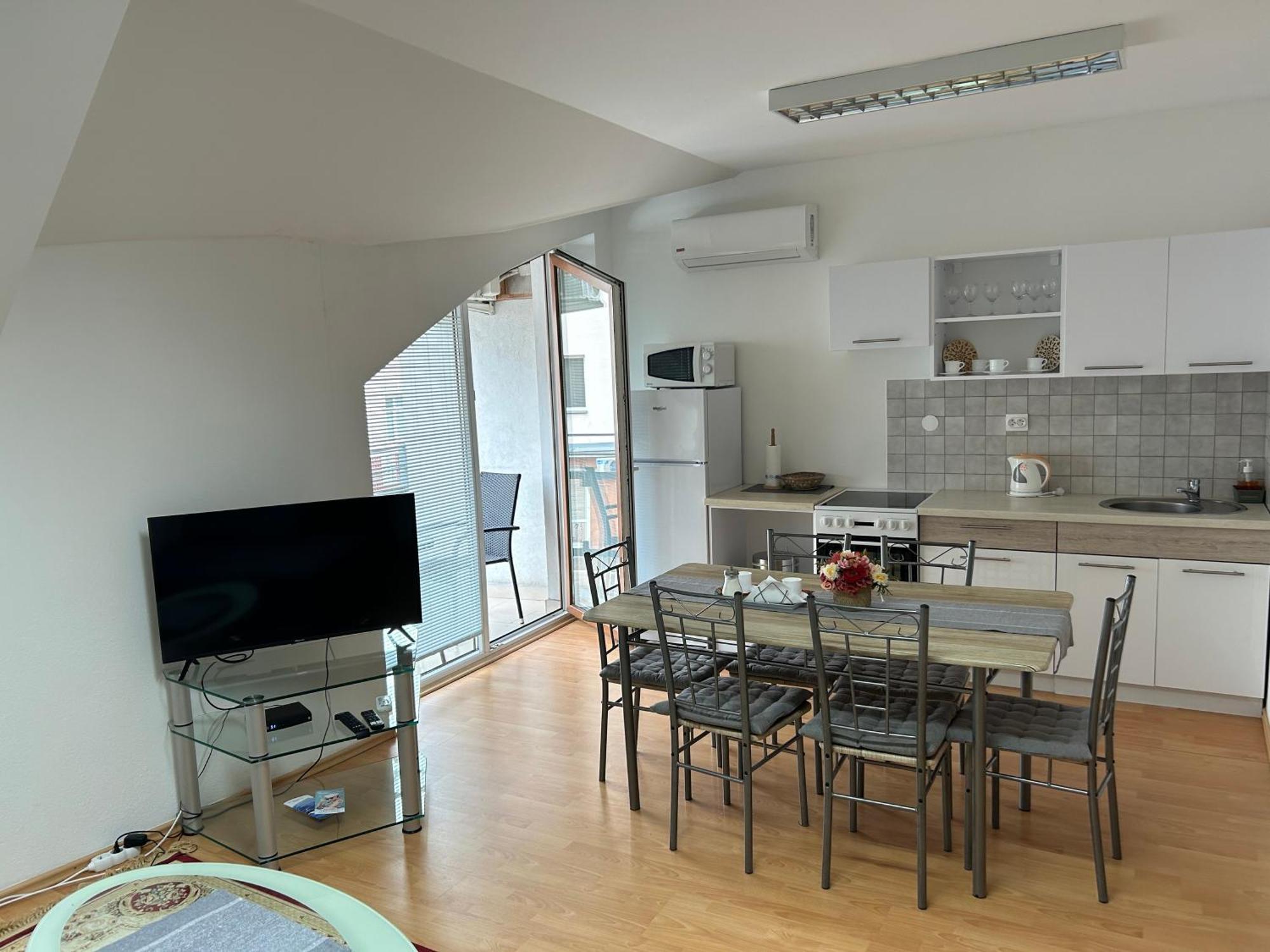 Konde Apartments A Dunajská Streda Dış mekan fotoğraf